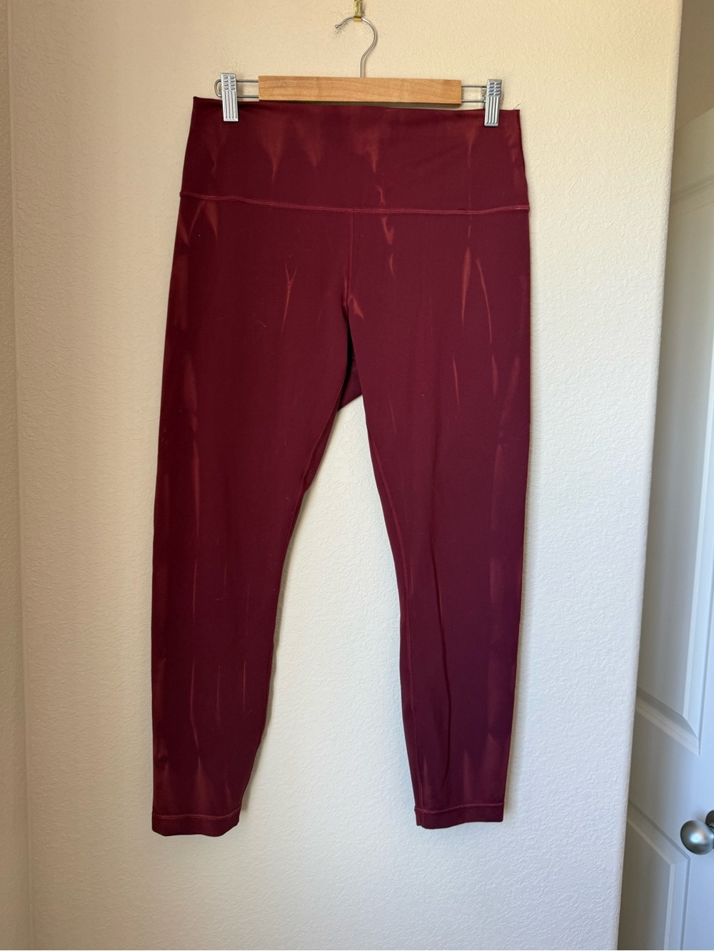 Lululemon Wunder Train High-Rise Tight 25"
Sun Bleached Wash Red Merlot Size 12 - Picture 3 of 5